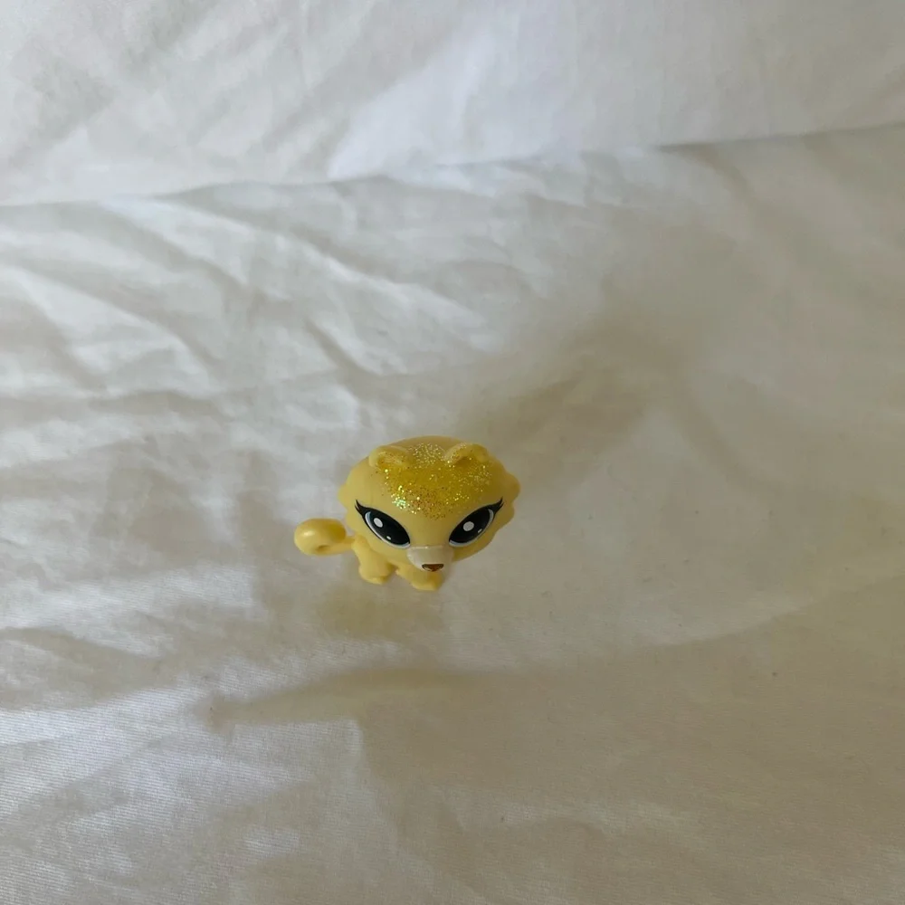 MINI AMBERETTE GLITZ PERSIAN CAT #22 - Authentic Littlest Pet Shop - Hasbro LPS